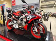 * PROMO DE NOËL* APRILIA TUONO 660