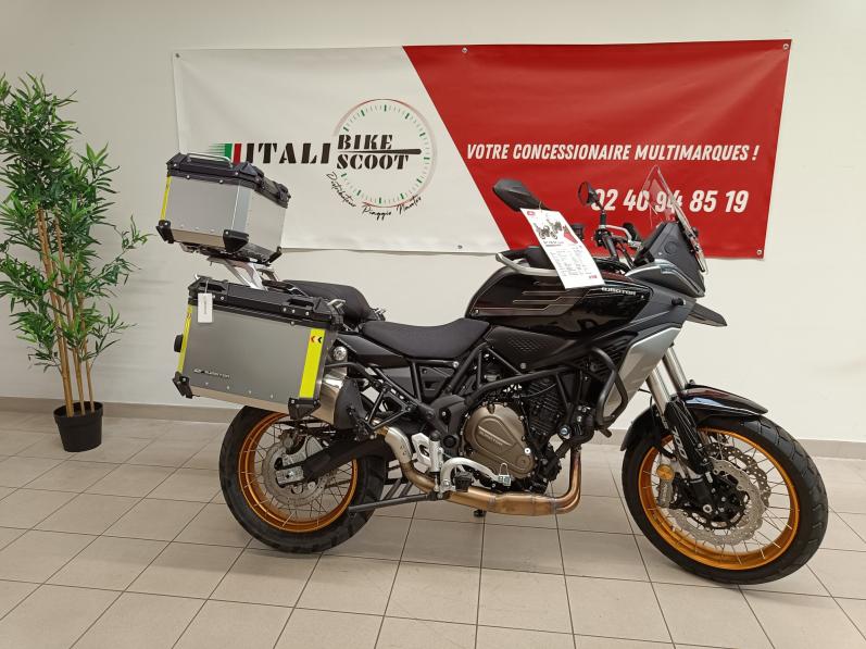 QJ MOTOR SRT 700 X TOURING