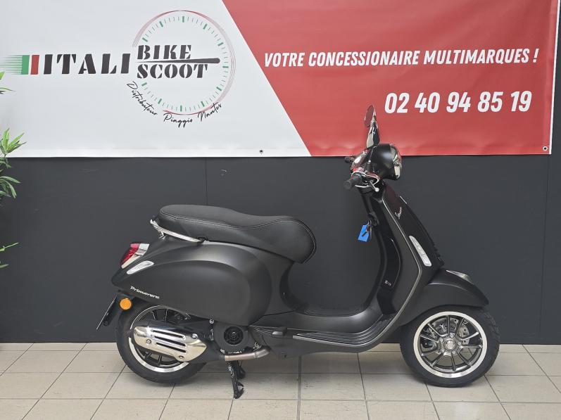 VESPA PRIMAVERA 125 S