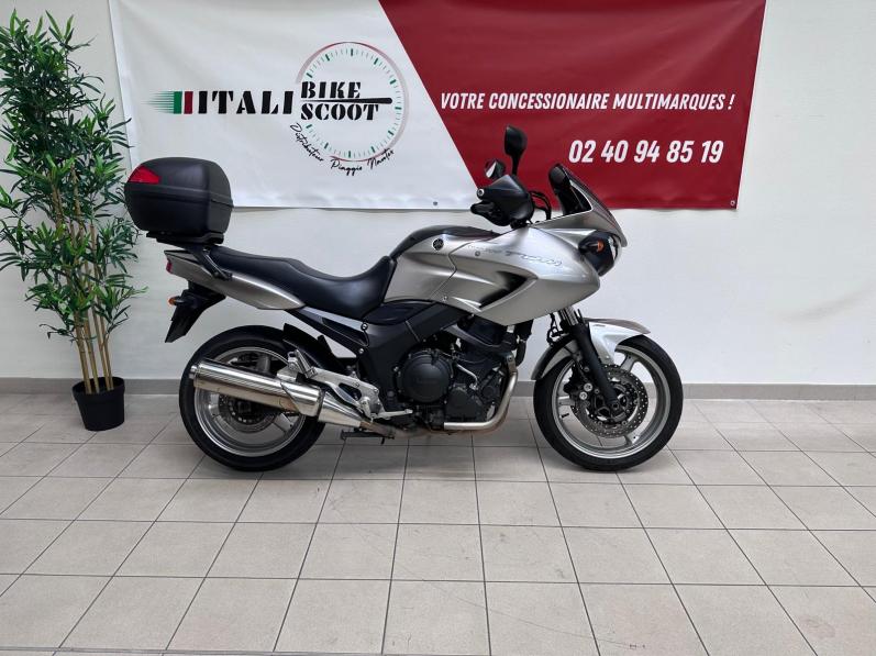 YAMAHA TDM 900