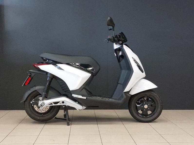 PIAGGIO one Electrique