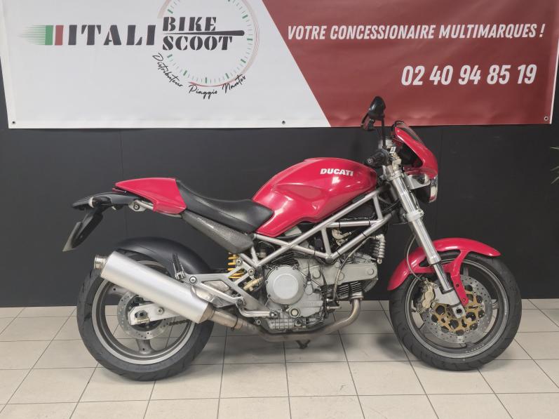 DUCATI 900 MONSTER
