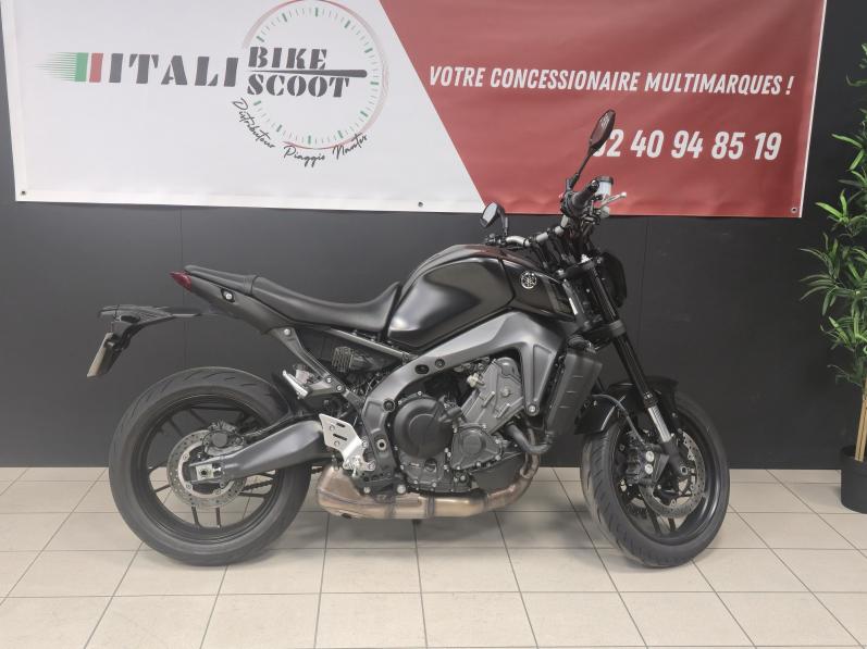 YAMAHA MT-09